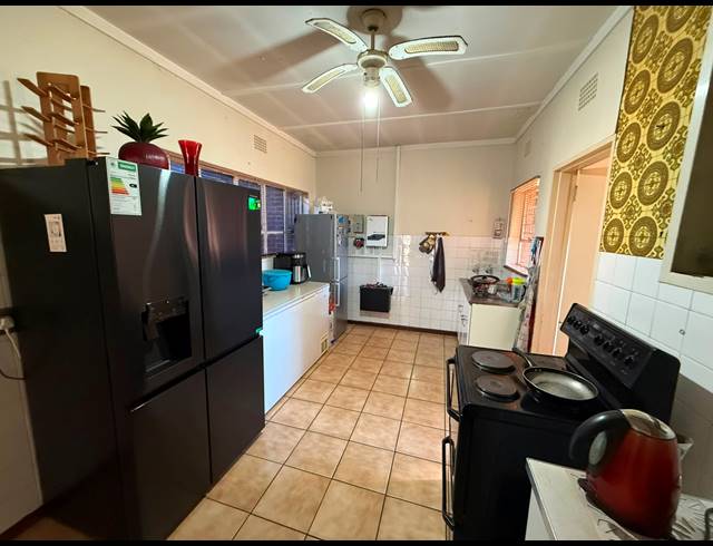 4 BEDROOM HOUSE FOR SALE IN VANDERBIJLPARK CE 3